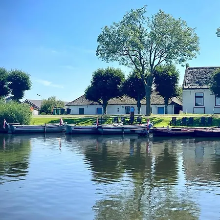 Unieke Pipowagen, Recreatie Aan De Vecht, Κάμπινγκ